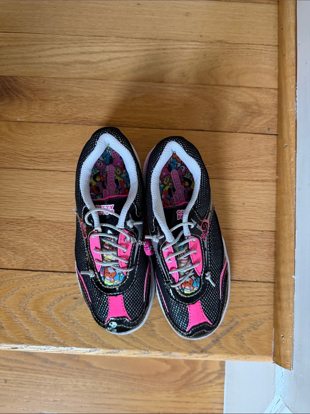 Stride Rite Kids Black and Pink Character Sneakers